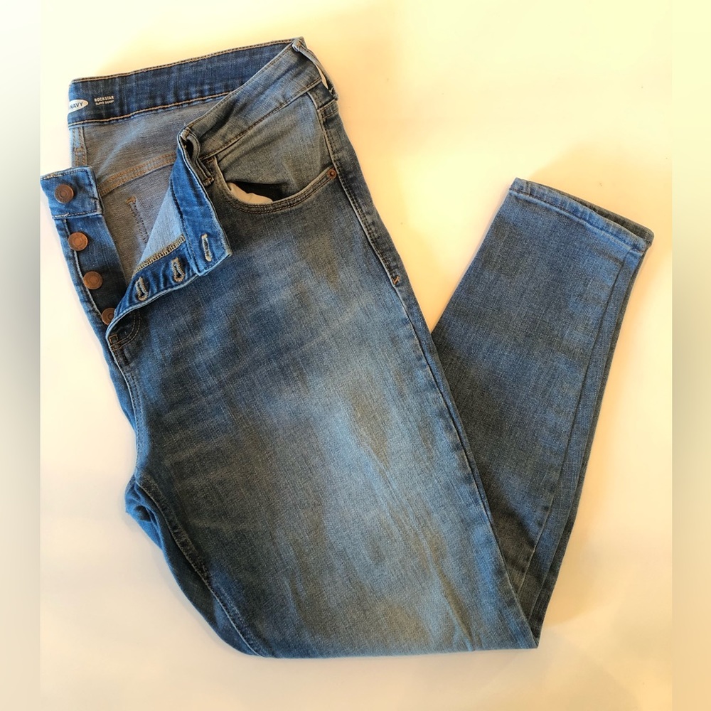Old Navy Rockstar Super Skinny Jeans